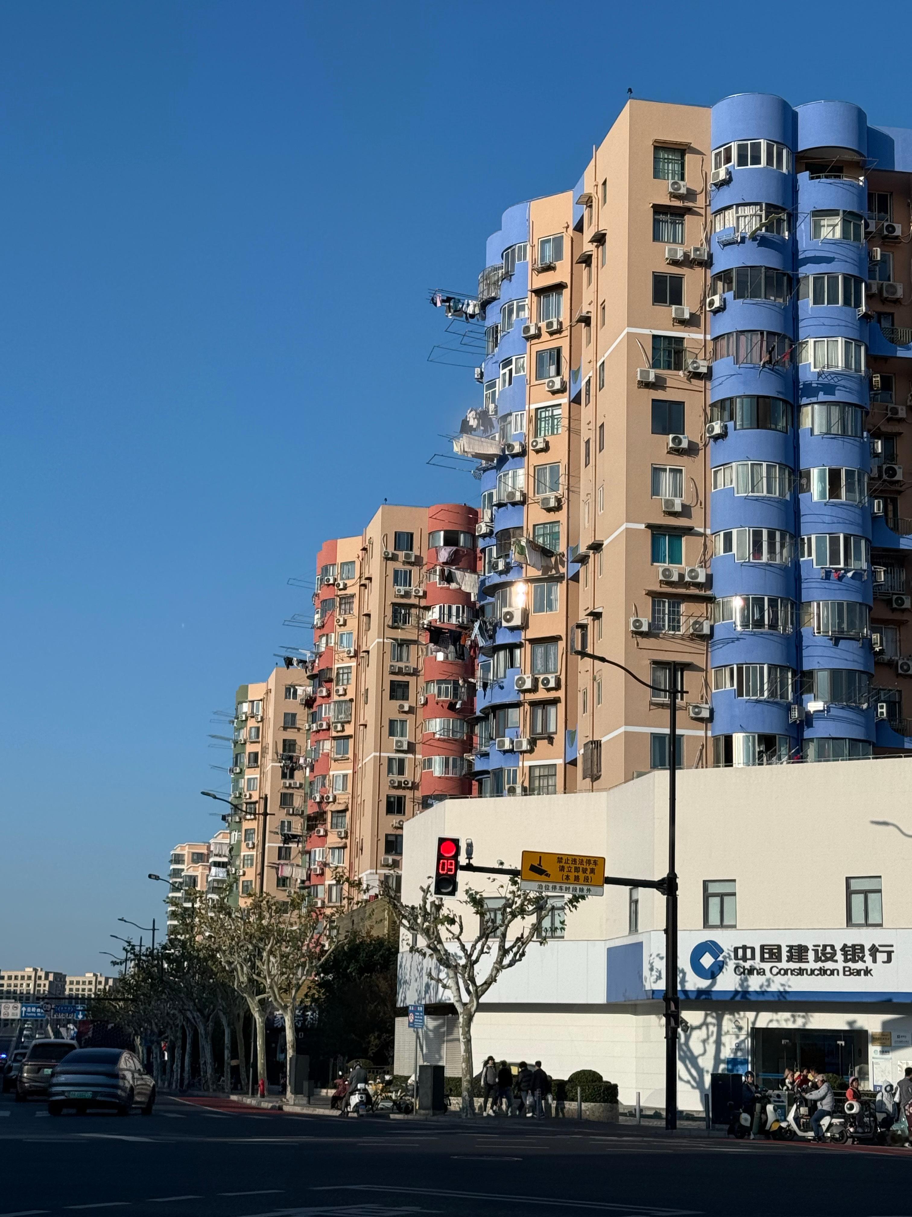 一切终归尘土，唯有生活治愈生活 