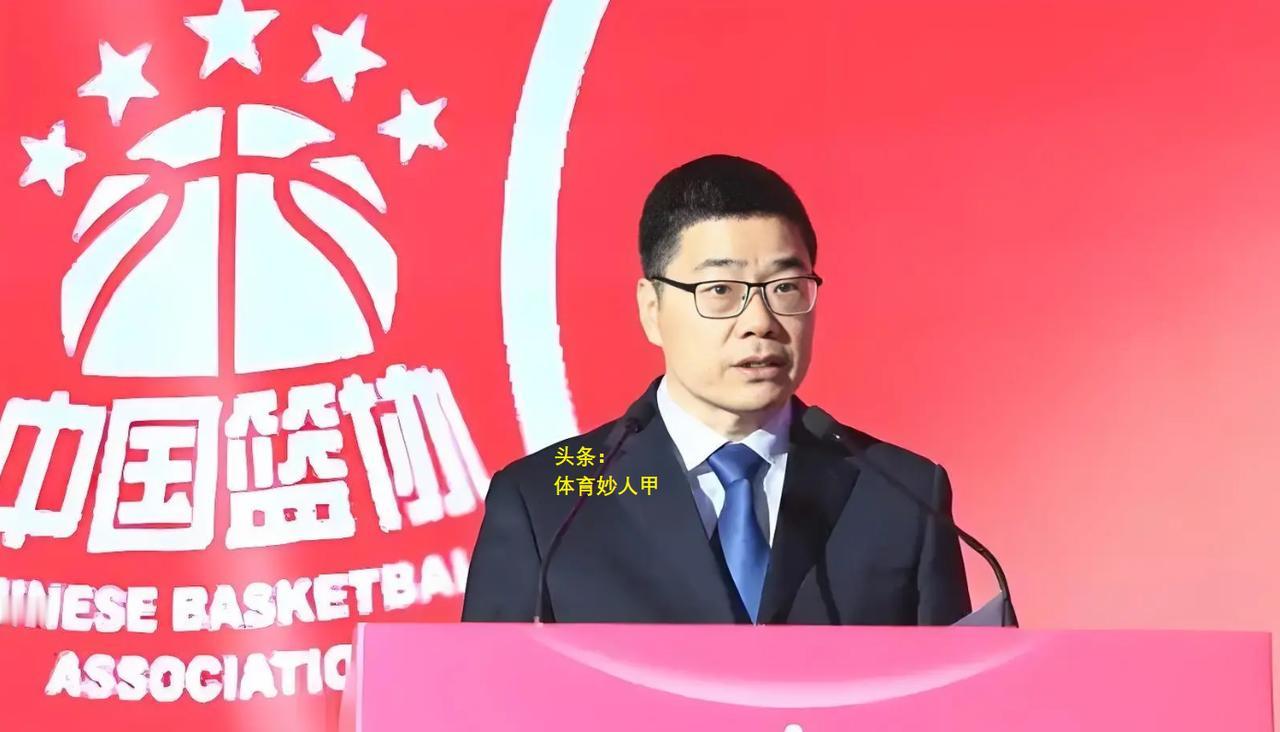 郭振明谈中国男篮：我在场边也被他们激励着，郭士强也有可爱的一面……
2025年亚