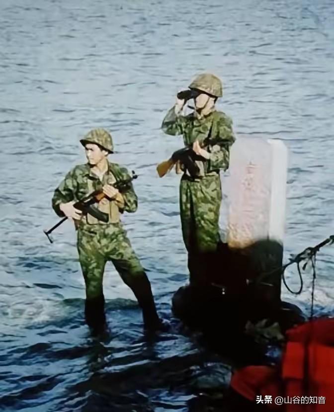 1990年，我国驻南薰礁的11名战士突然失联，在后续调查中，发现11名战士6人死