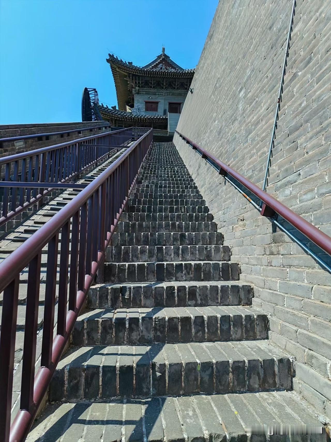 一张图片证明你的天空很美夏天的风，湿湿地公园，绝美随手拍天空