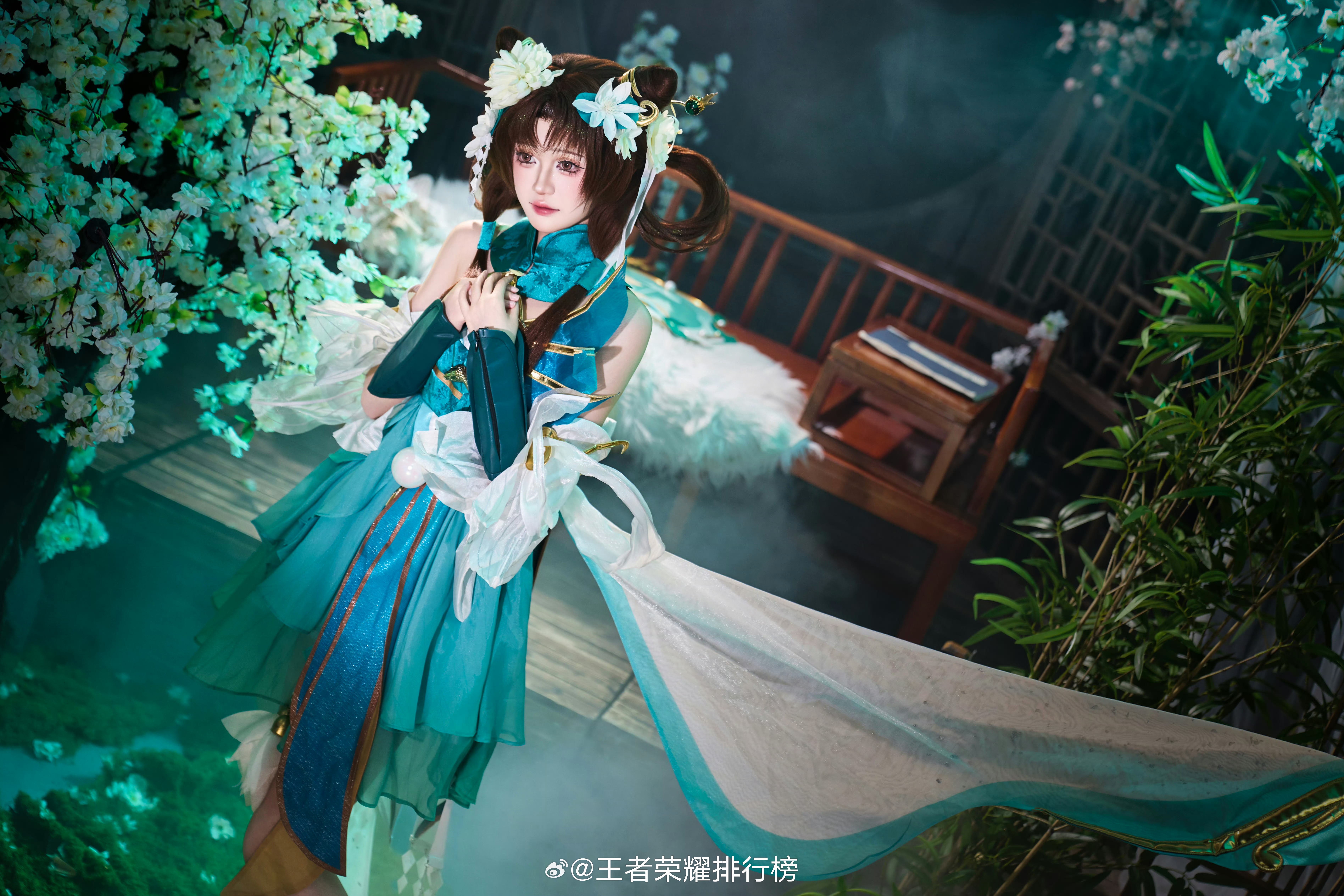 久诚大乔白蛇搭配怀沙小乔青蛇，青白蛇姐妹cos氛围感拉满！久诚怀沙cos大小乔