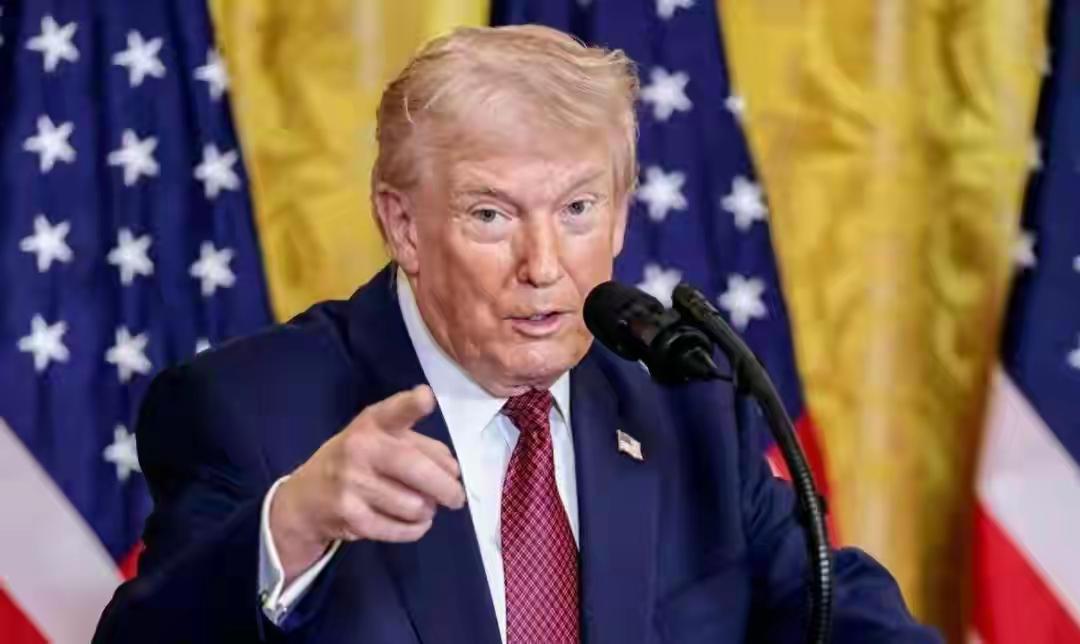 刺杀伊朗领袖计划遭泄露，特朗普彻查内鬼，伊朗为全球划出红线

 
美伊博弈持续紧