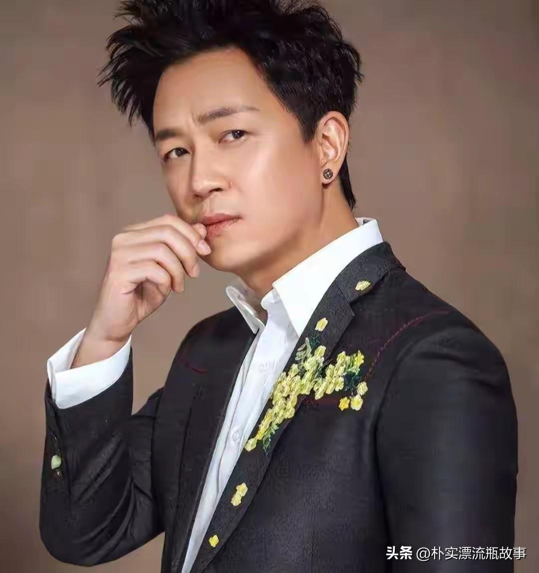 2012年，那个被全网骂“渣男”的潘粤明，在消失5年后，用一部9分神剧狠狠打了所