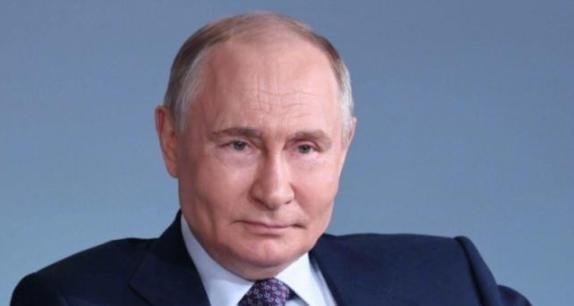 一旦战争打响，中国面临的第一波攻击，可能不是导弹，而是冻结3万亿外汇、切断SWI