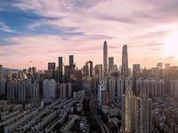 每经网：江苏45年来首次超过广东，成第一消费大省。2025年，江苏社会消费品零售