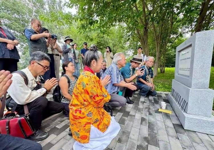 琉球民间人士赴北京祭祖获中国官媒高调力挺，多名学者当着一众记者的面对日本表达不满