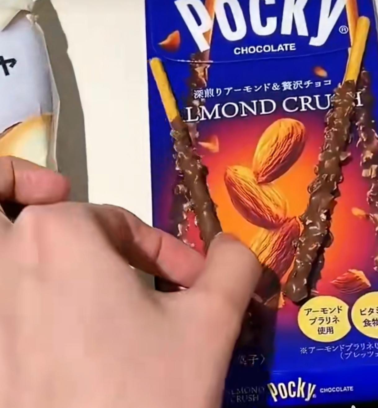 日本零食包装“强迫症级还原”：不是玄学，是法律硬约束+技术死磕！
 
拆开日本零