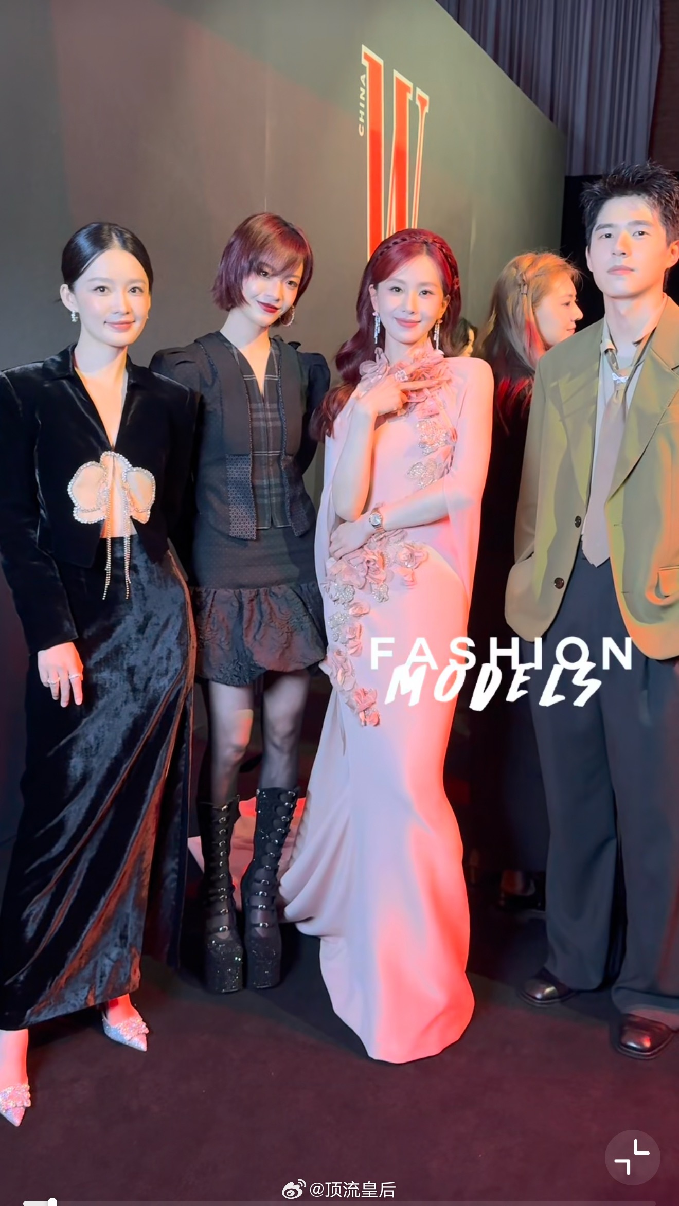 刘诗诗李沁刘昊然李庚希同框一姐美的好权威，合照杀手！ ​​​