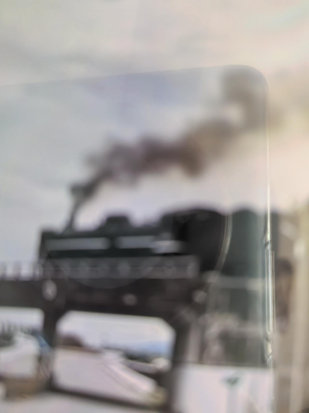 为什么不生产油车？！

非常简单，就像现在不生产老年机，不生产电子管电视机，不生