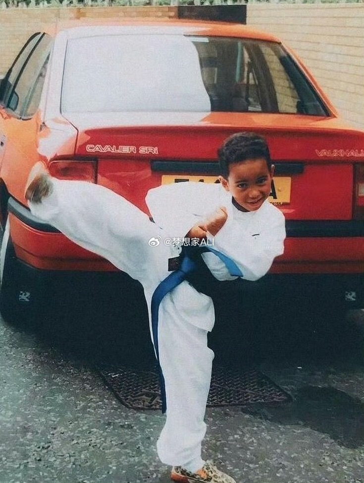 早拍摄日，加油💪梦想家ALI 北京·Runoilbus燃油巴适