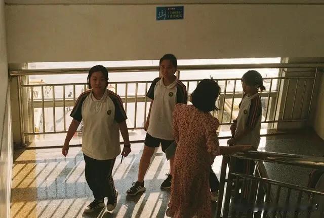 什么样的初中生，升上重点高中后劲更大？
第一类：有很强自制力，情绪稳定的学生！