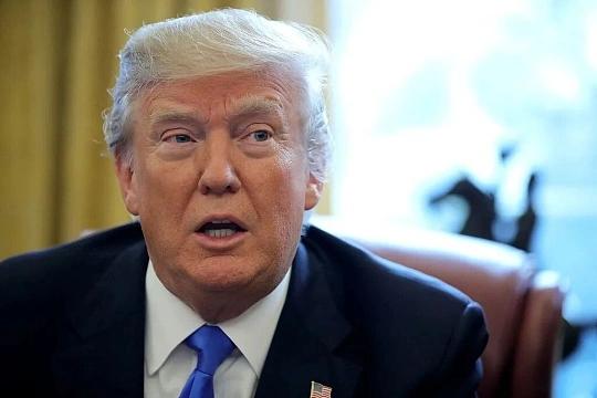 警惕特朗普这种极端变态狂式的政治魔鬼祸害世界！
《纽约时报》都细数他的“罪行”，