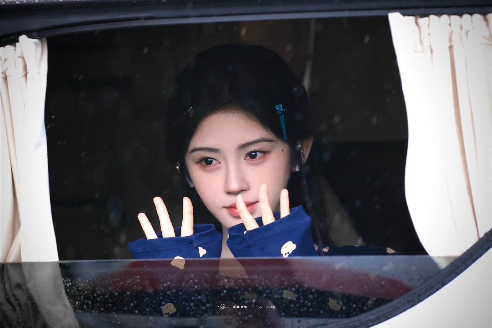 jjy鞠婧祎万花世界 jjy鞠婧祎苏绿夏 在岁月的尽头等风雪、等烟火以及你。