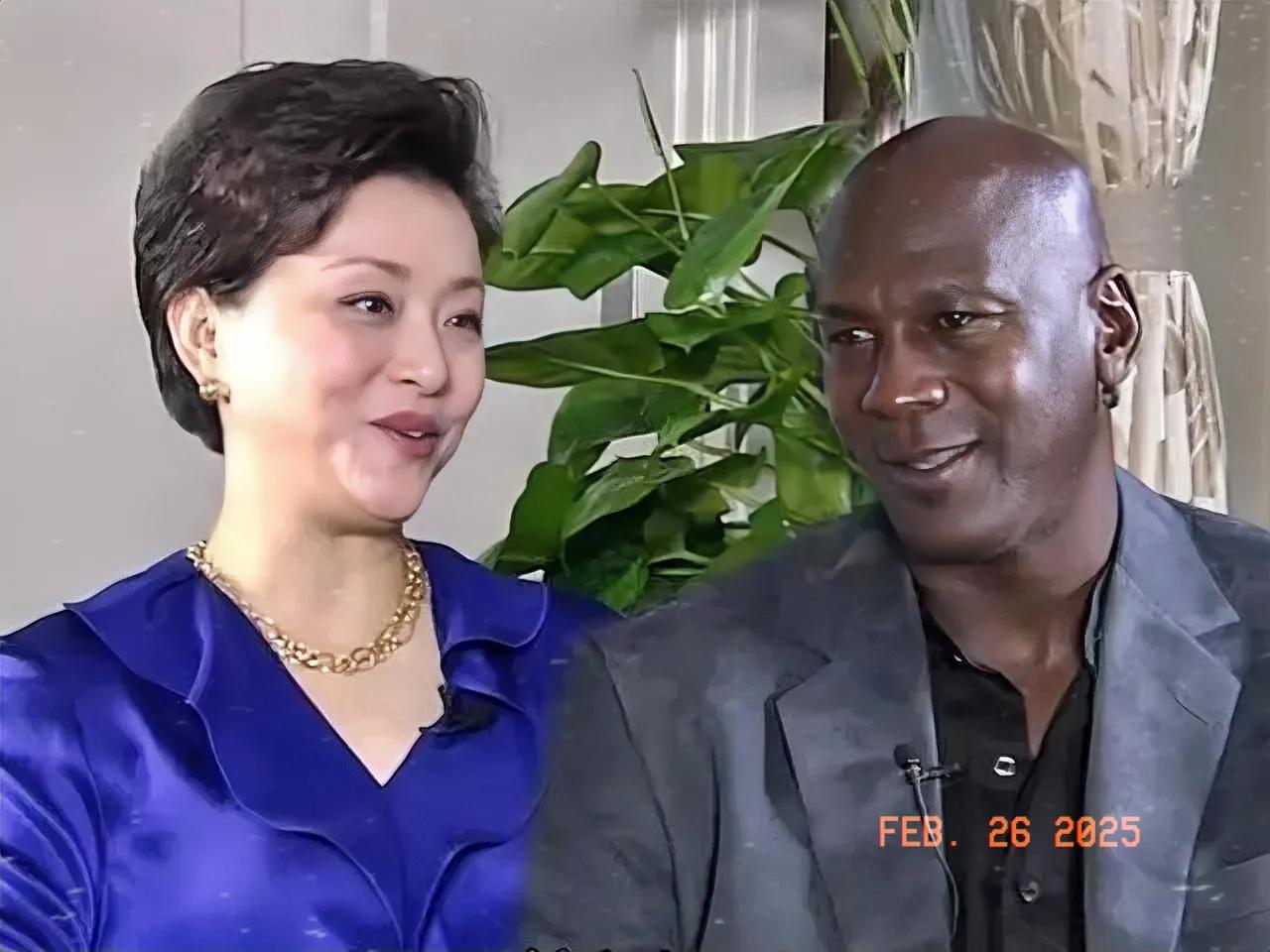 杨澜访谈录系列
杨澜专访NBA球星飞人乔丹，杨女士开心的笑着，有一种美女遇上野兽
