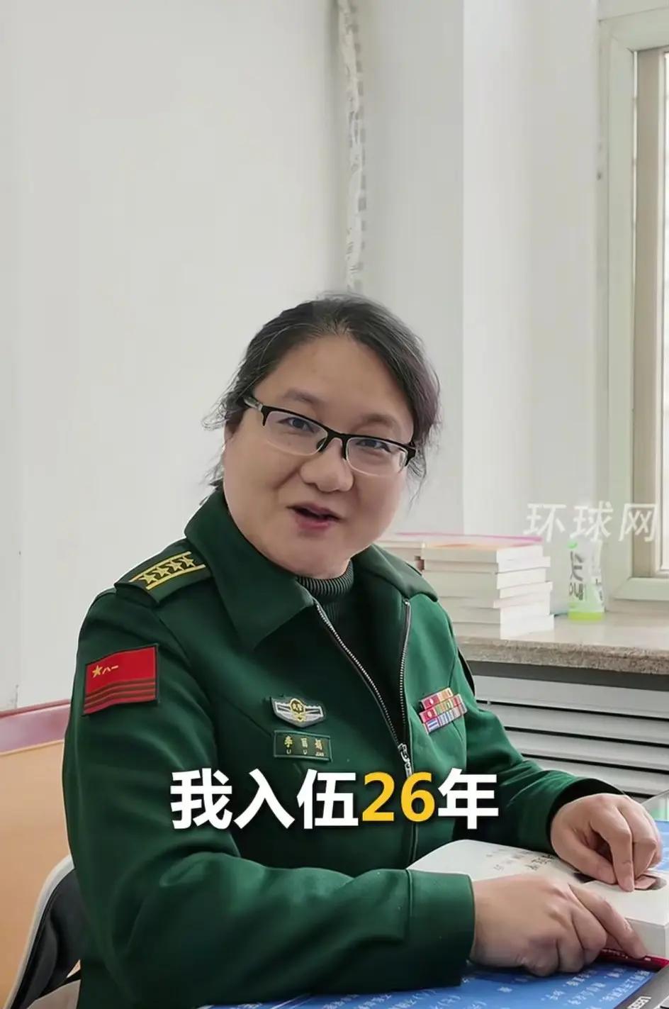 军龄差一年竟让会差2颗星
而且还是军龄短的星更多
当过兵的朋友们
大家知不知道为