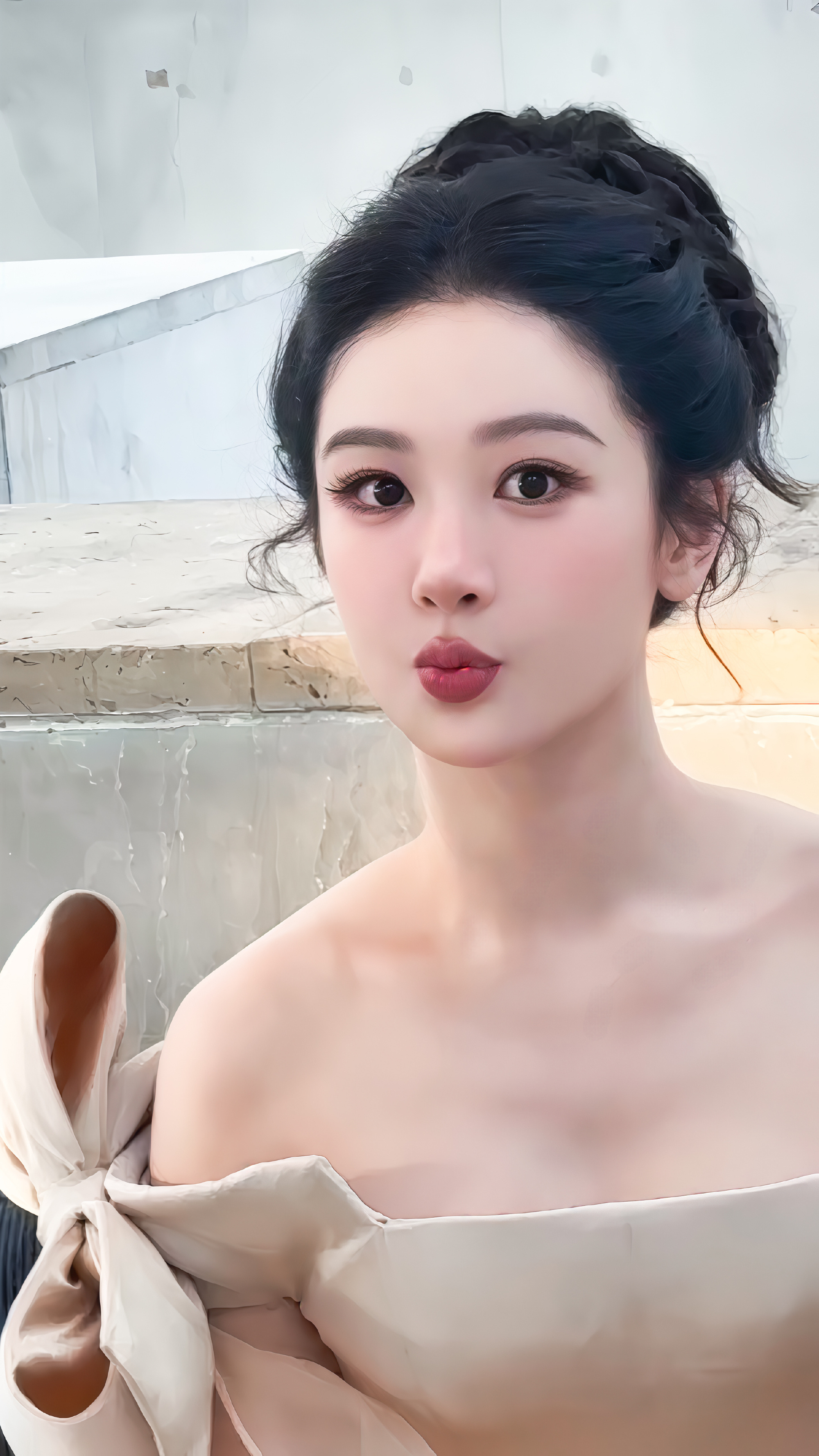 东方红，太阳升。美好的一天开始啦。杨紫