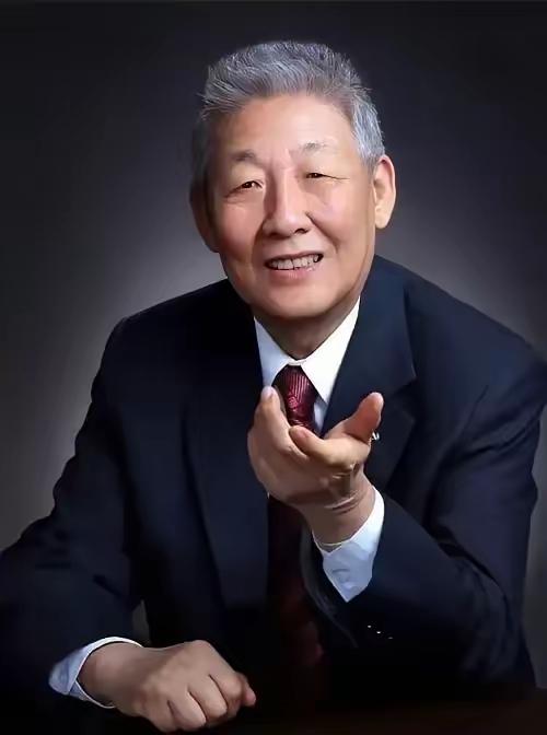 孙家栋，1929年4月生，辽宁盖州人，中国航天事业奠基人之一，中科院院士，两弹一