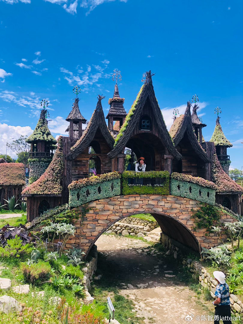 大理木石多肉云朵花园，值得你来打卡～🌞☁️🏰🤴🧚🧙大理