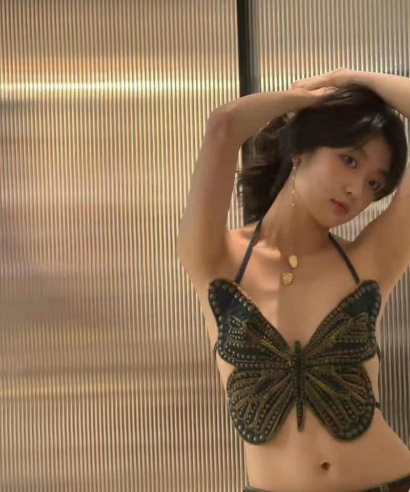 孙千蝴蝶胸衣🦋
