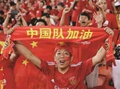 为啥中国足球难进步——看看董路的足球小将如何艰难生存就知道了！

都说一叶知秋，
