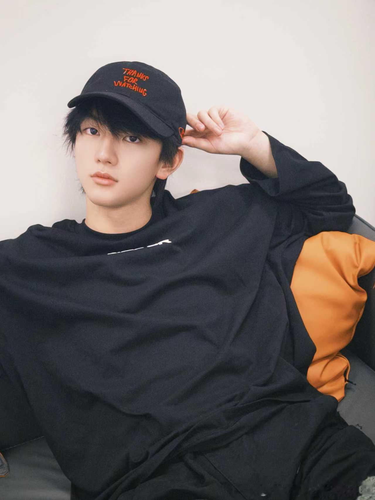 李飞我橹穆双人舞台呢 咱就说蹲新音舞台彩排蹲一天了，李飞我橹穆双人舞台呢？怎么到