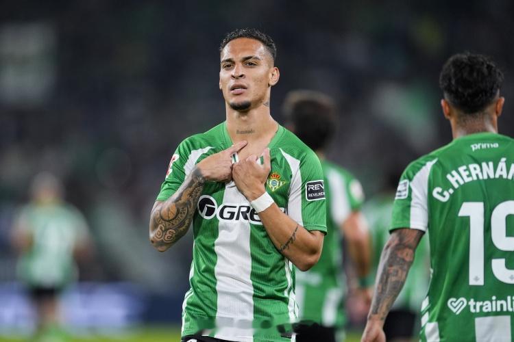 好家伙，这波提名也太不公平了！FIFA 刚公布 2025 年普斯卡什奖 11 个