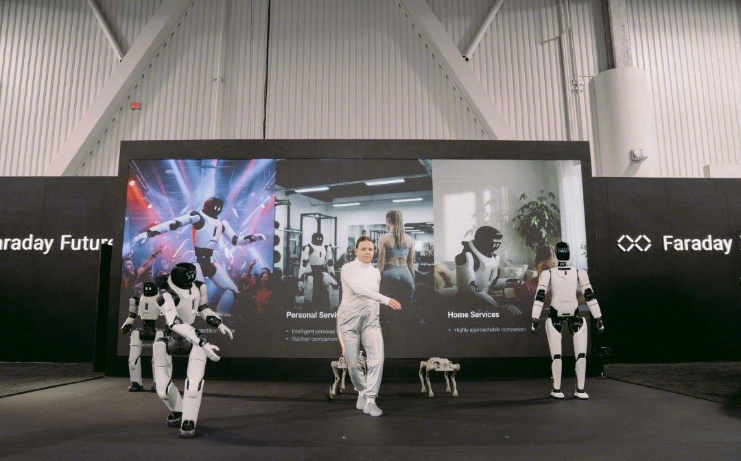 贾跃亭也跟着凑这个机器人的风气，造车的去接触机器人现在可真是太多了，你们觉得贾总