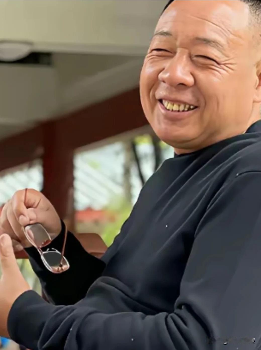 其实大家不值这么多钱！于东来为何突然变了？
一向充满关爱、动辄就分钱的胖东来也要