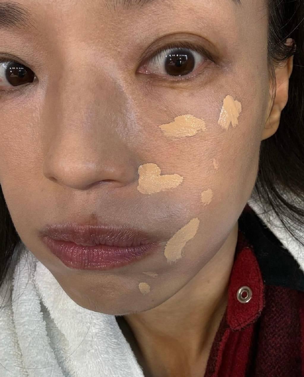 舒淇晒原相机怼脸自拍照 网友：不拿我们当外人！
搜狐娱乐讯 11月21日，舒淇在