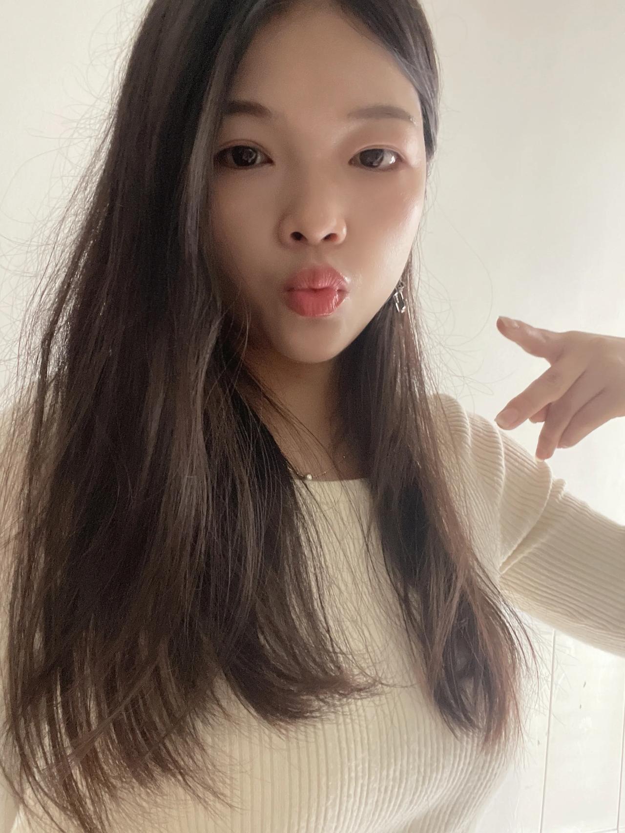 太难了，没想到坐火车真心的累，也无聊，坐的我想吐，从来没有坐过火车的人，这次终于