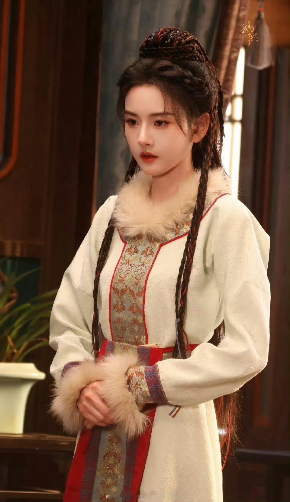 张凌赫宋祖儿对我眼睛很友好 张凌赫宋祖儿刺棠Q3开机 