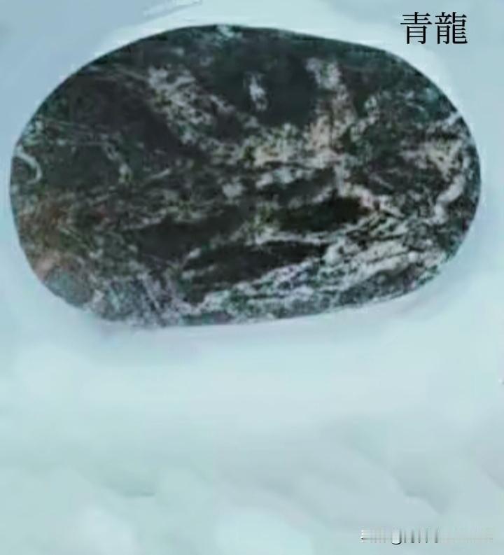 中华国宝（四大神兽）
青龍白虎朱雀玄武
四方奇石各个天成神韵
神石无油无蜡无任何