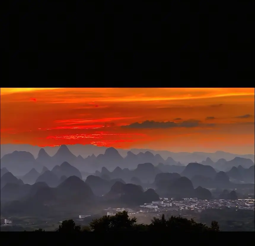 能成功的有两种人：不要命的和不要脸的，前者需要胆量 后者需要野心。