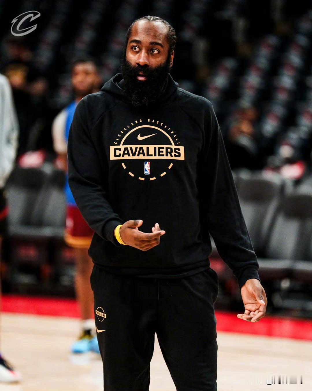 骑士客场首练，哈登已就位！避免伤病是重中之重！

今天上午8点，骑士将在客场迎来