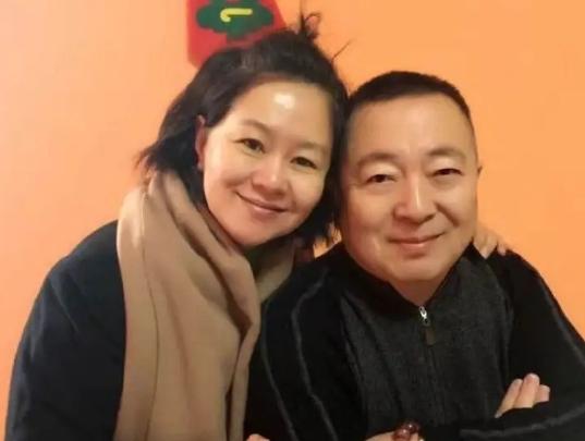 1991年，36岁的董浩误食不洁海鲜，送医时肝脏已大面积坏死，医生断言他只剩不到