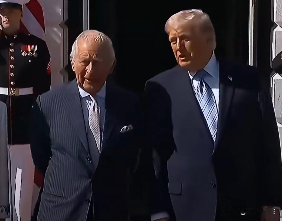 1814年，英军攻占华盛顿并放火焚烧白宫，除了外部建筑尚存，里面全部化为灰烬。