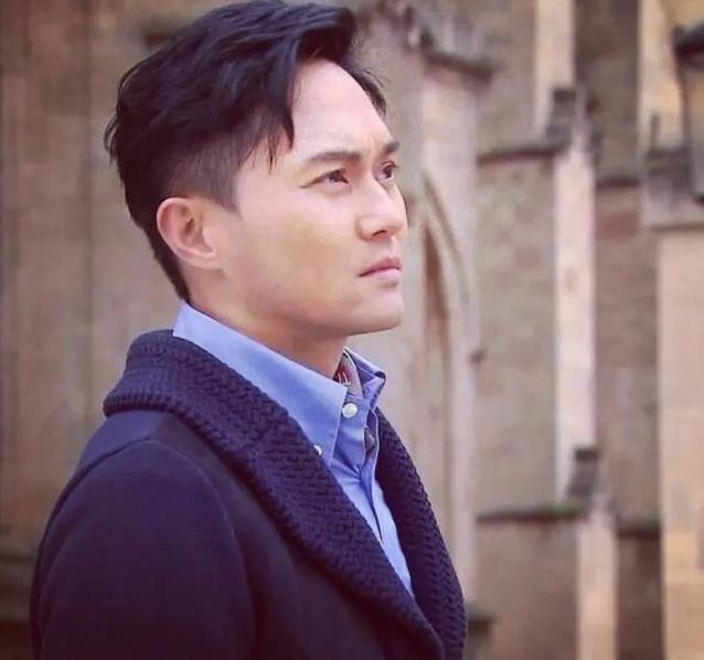 张智霖输了麻将说"无所谓"，主持人追问原因，他说的那几句话让袁咏仪跟了他二十六年