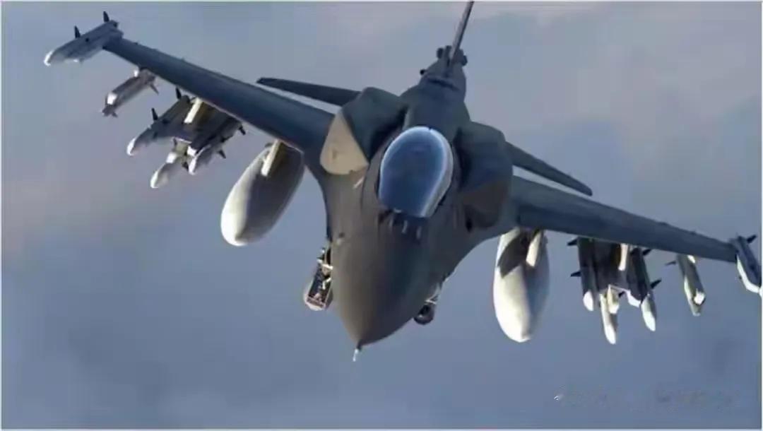 泰国空军本来满心期待下单美国F-35，想着直接换上五代机“顶配”，结果美国一句“