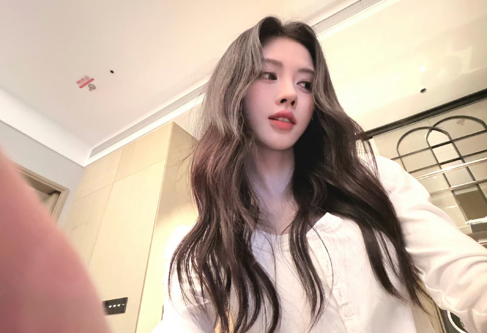 鞠婧祎[超话]jjy鞠婧祎万花世界jjy鞠婧祎苏绿夏“秋枫揉碎月光藏下万丈星海 