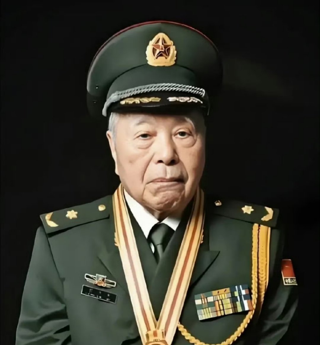 唯一集齐国家六大最高荣誉，为国铸剑隐姓埋名四十载“两弹一星”元勋——程开甲致敬[
