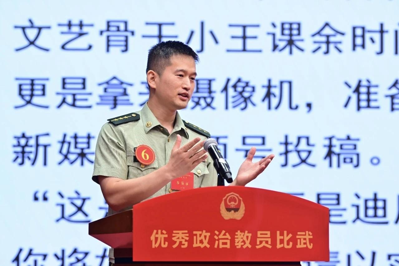 2020年，参加总队教练员比武，被评为“优秀教练员”2021年，参加全军刺杀组训