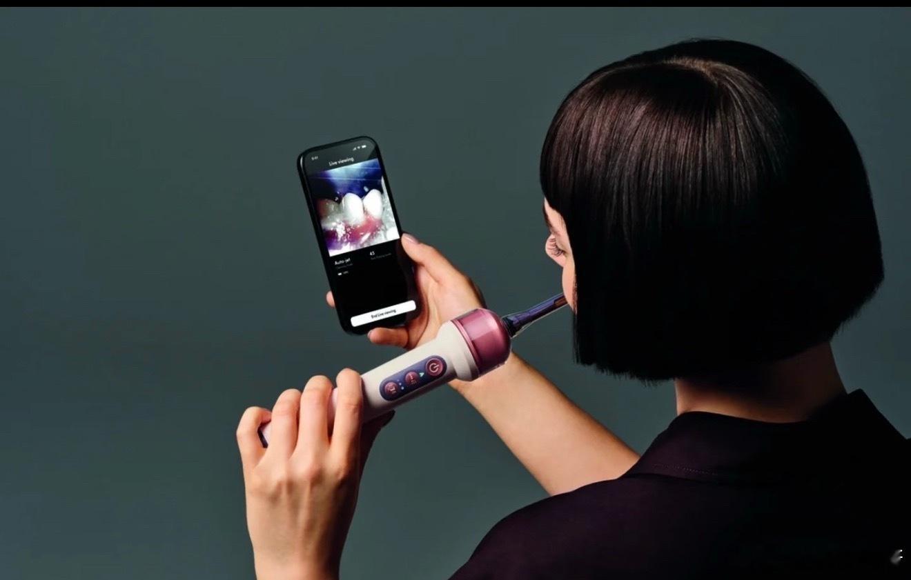 3899元的戴森牙刷真不坑穷人看了一下感觉就是把电动牙刷+冲牙器+口腔内窥镜和 