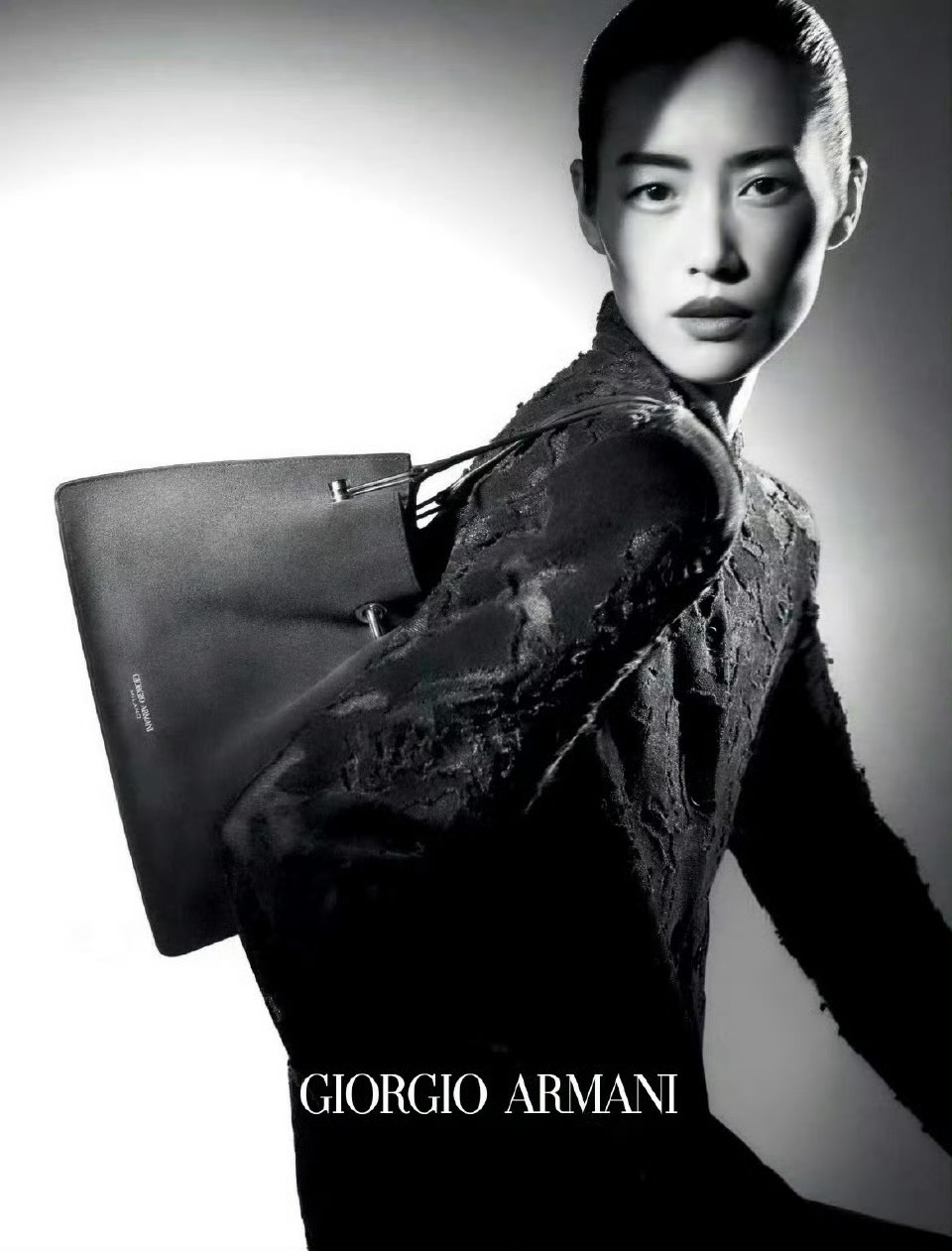 刘雯 x Giorgio Armani F/W 2025 Campaign本季第
