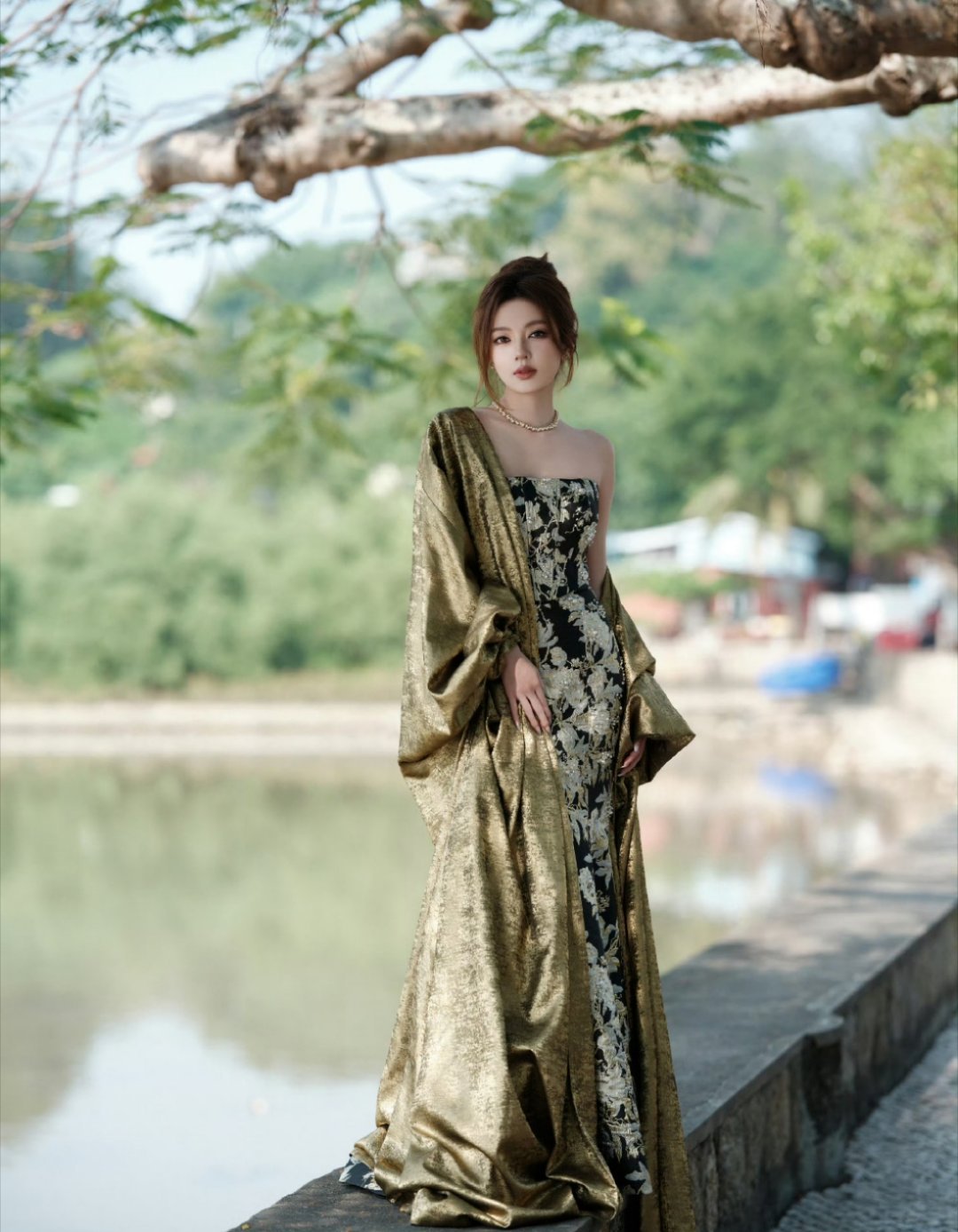 世间怎么会有如此美的女人，何瑞贤这次也是自己选的图么