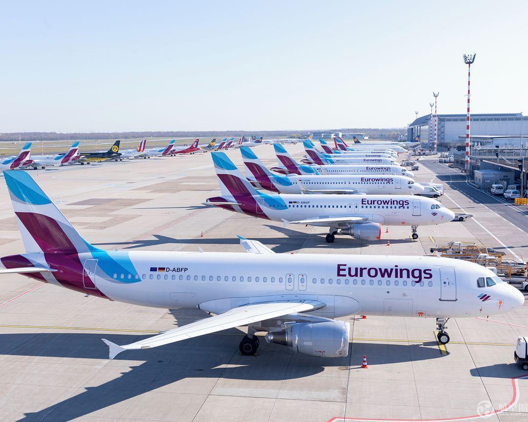 五一假期，航班突遇大规模取消，让出境游旅客猝不及防。
自4月起，多家航空公司主动