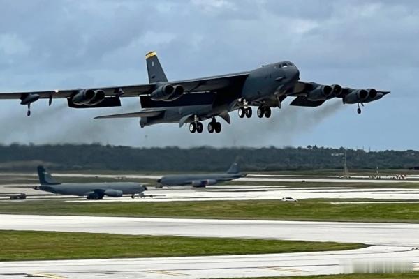 在航空史上，有一些飞机超越最初的设计用途，成为能力和适应性的不朽象征。波音公司制