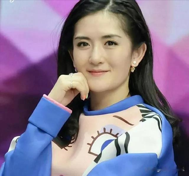 中国娱乐圈最令人讨厌的15位女演员[流泪]

第1，谢娜
第2，李湘
第3，张雨