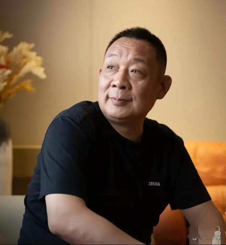 今天，胖东来创始人于东来发文宣称：“从今年开始，胖东来开始落实像学校一样的性质！