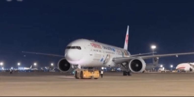 全球最长单程航线通航，上海飞往阿根廷。周四，中国东航MU745航班从上海浦东国际