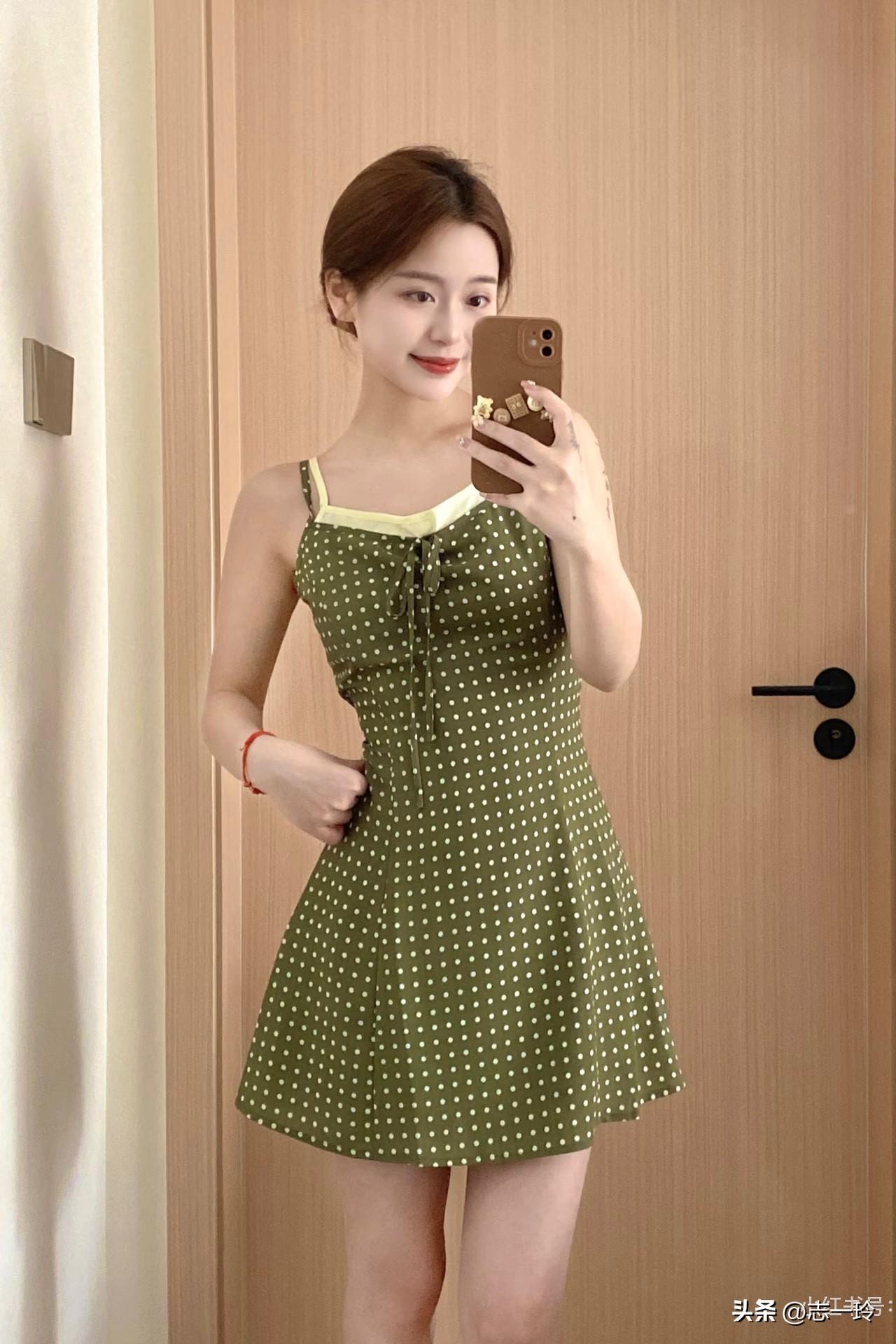 薄荷绿小香风背心裙期待夏天～